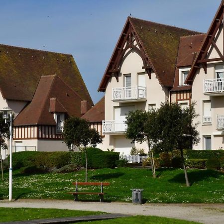 Apartamento Sénane - Joli studio à 50m de la plage, parking Courseulles-sur-Mer Exterior foto